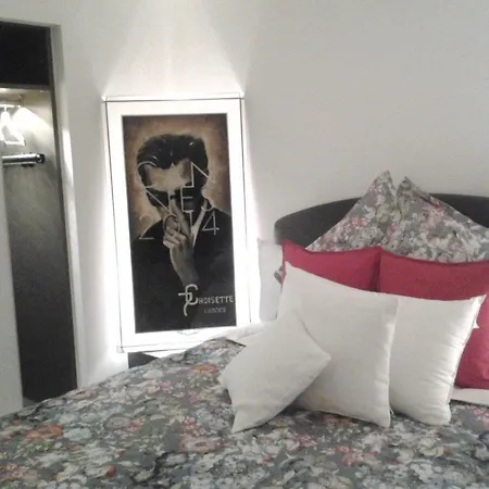 7 Croisette Apartment